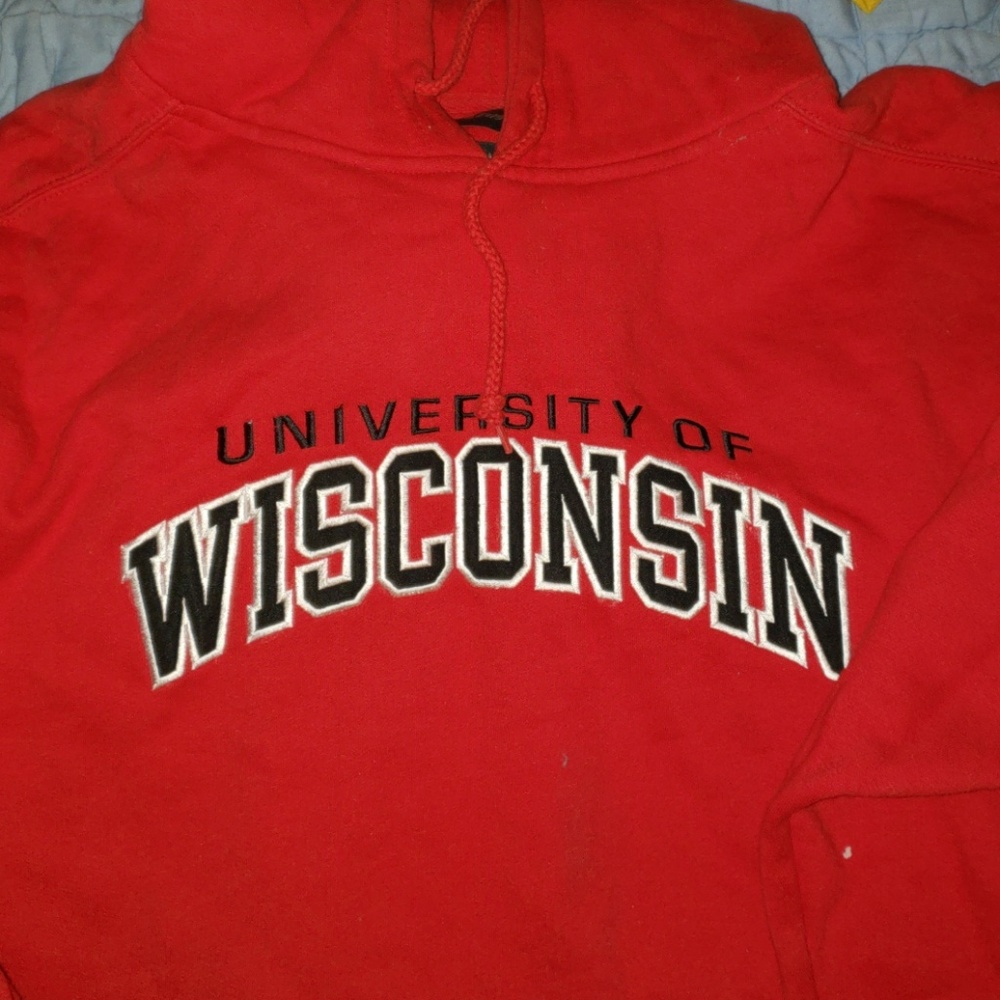 Wisconsin hooded pullover size xl